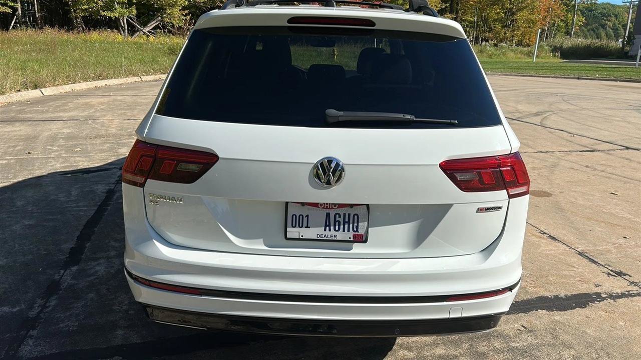 Used 2021 Volkswagen Tiguan SE R-Line AWD/4WD image 10