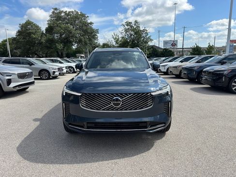 New 2026 Volvo XC90 B6 Core image 6