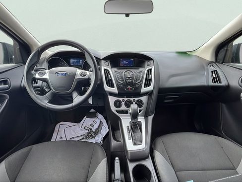 Used 2014 Ford Focus SE image 9
