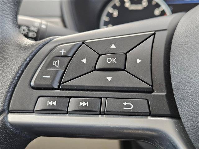 Used 2025 Nissan Altima 2.5 SV FWD image 20