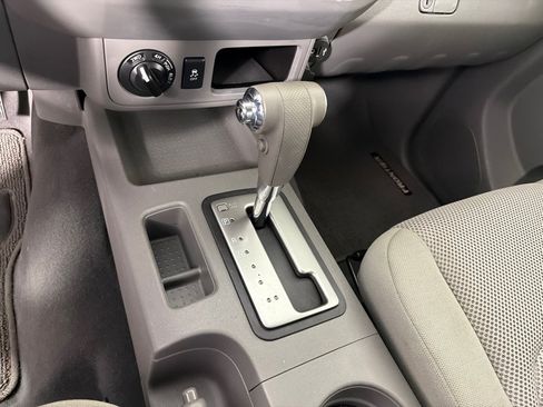 Used 2019 Nissan Frontier SV AWD/4WD image 15