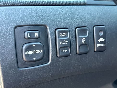 Used 2005 Toyota Solara SE image 14