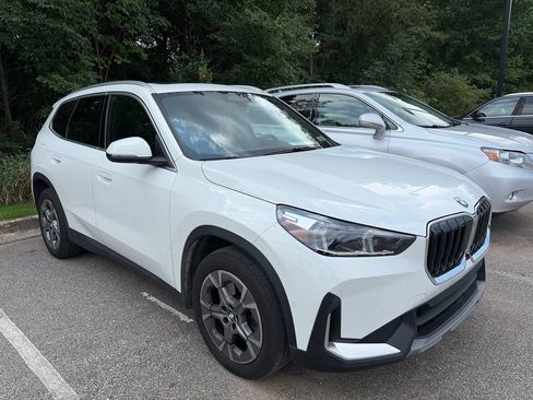Used 2023 BMW X1 xDrive28i w/ Premium Package AWD/4WD image 3