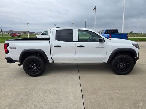 New 2026 Chevrolet Colorado Trail Boss AWD/4WD image 16