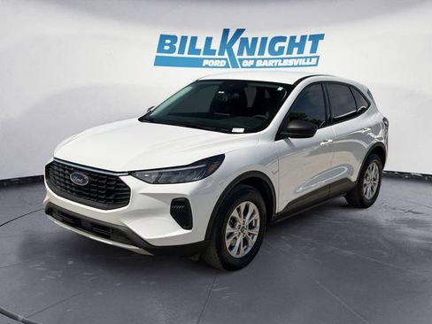 Used 2025 Ford Escape Active AWD/4WD image 1