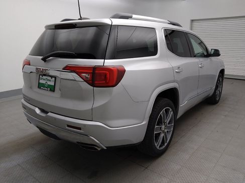 Used 2019 GMC Acadia Denali w/ Technology Package FWD image 9