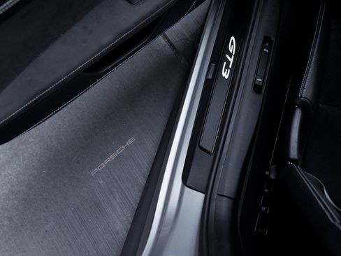 Certified 2024 Porsche 911 GT3 image 16