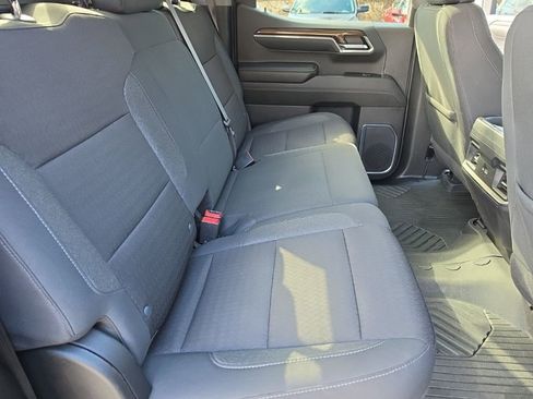 Used 2024 Chevrolet Silverado 1500 LT Trail Boss w/ Convenience Package II image 30