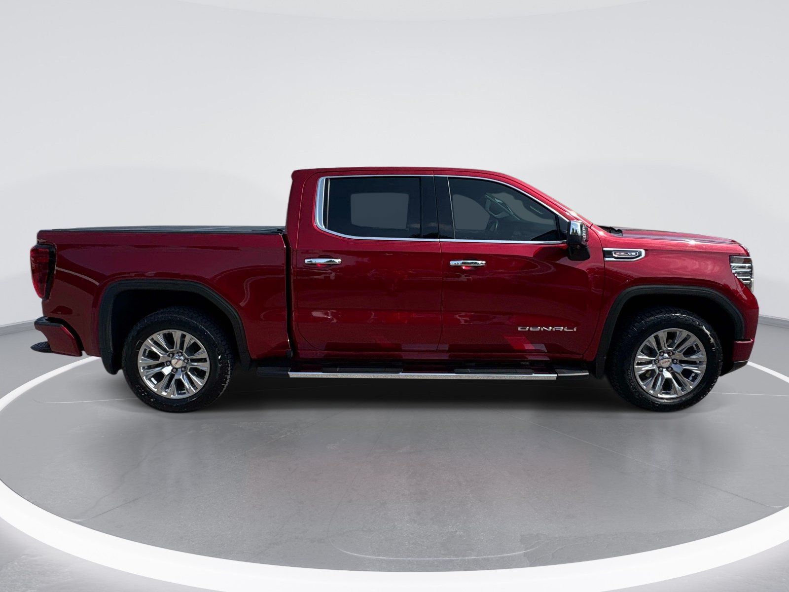 Used 2023 GMC Sierra 1500 Denali w/ Technology Package AWD/4WD image 9