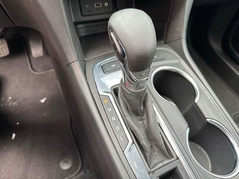 Used 2024 Chevrolet Equinox LT image 24