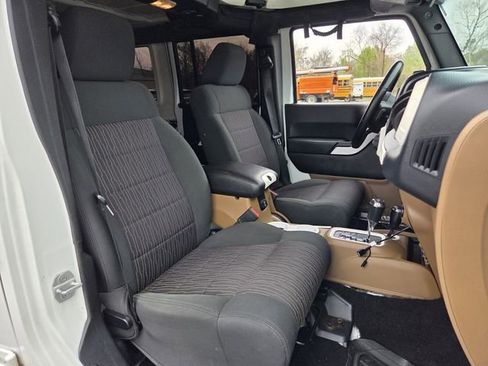 Used 2012 Jeep Wrangler Unlimited Sahara w/ Trailer Tow Group image 15