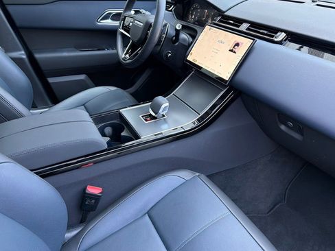 Used 2026 Land Rover Range Rover Velar S AWD/4WD image 33