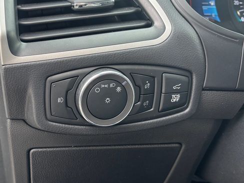 Certified 2024 Ford Edge SEL w/ Convenience Package image 30