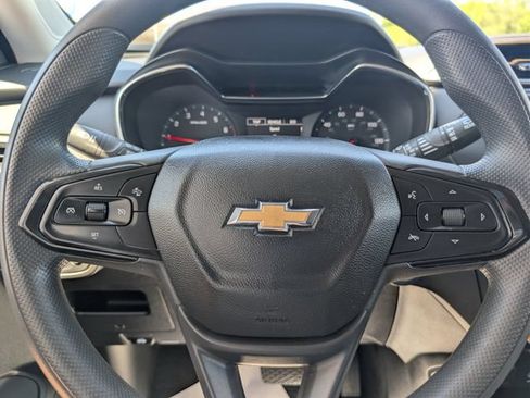 Used 2023 Chevrolet TrailBlazer LT FWD image 20