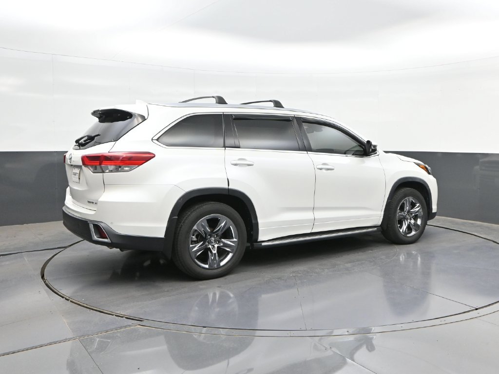 Used 2019 Toyota Highlander Limited Platinum AWD/4WD image 15