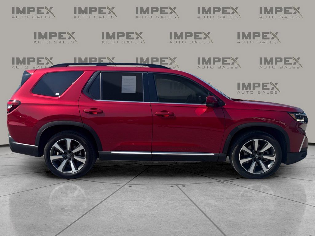 Used 2023 Honda Pilot Elite image 6