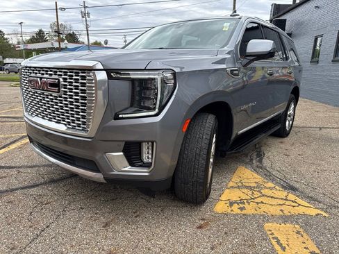 Used 2022 GMC Yukon Denali AWD/4WD image 3