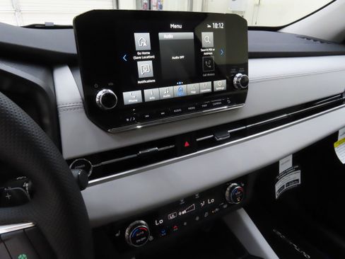 New 2025 Mitsubishi Outlander SEL image 16