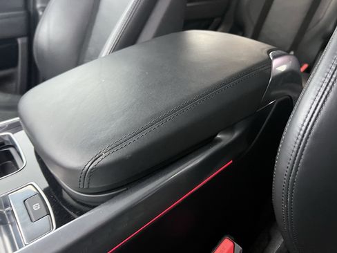 Used 2020 Land Rover Range Rover Sport SVR image 29