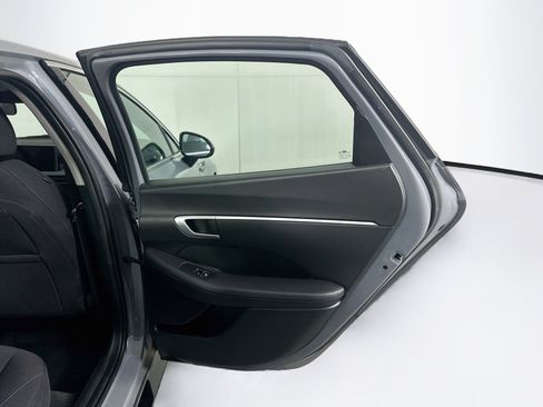 Used 2025 Hyundai Sonata SEL FWD image 28