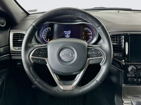 Used 2019 Jeep Grand Cherokee Limited image 18