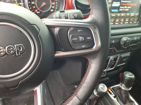 Used 2018 Jeep Wrangler Unlimited Rubicon w/ Dual Top Group AWD/4WD image 20