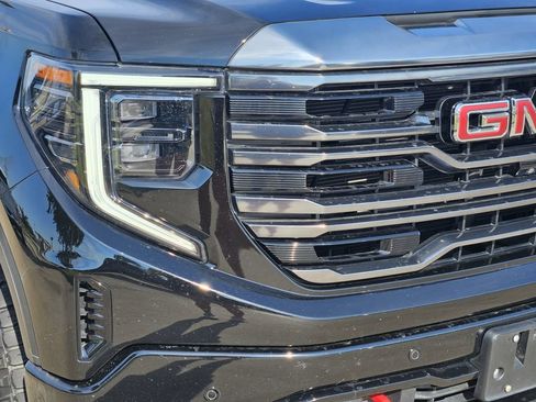 Used 2023 GMC Sierra 1500 AT4 AWD/4WD image 8