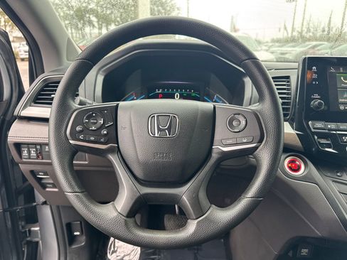 Used 2019 Honda Odyssey EX image 17