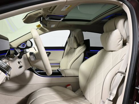 Used 2023 Mercedes-Benz Maybach S 680 4MATIC image 13