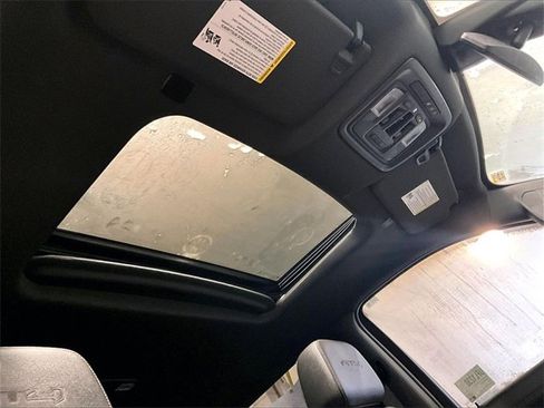 Used 2022 GMC Sierra 1500 AT4 w/ AT4 Premium Package image 18