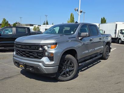 New 2025 Chevrolet Silverado 1500 Custom w/ Turbomax Blackout Package