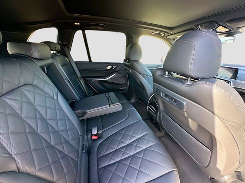 Used 2023 BMW X5 xDrive45e w/ Executive Package image 31