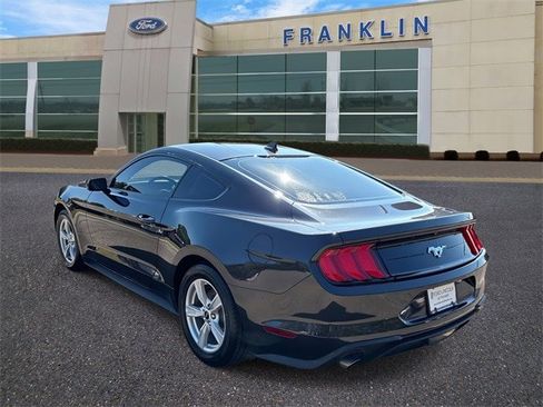 Certified 2022 Ford Mustang Coupe image 5