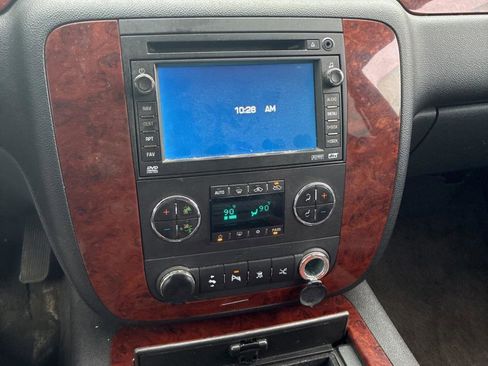 Used 2009 Chevrolet Avalanche LTZ image 20