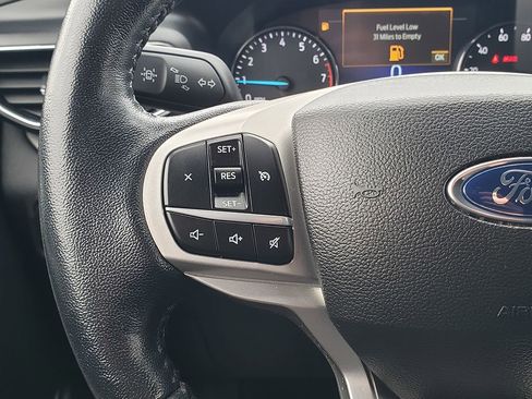 Certified 2022 Ford Explorer XLT w/ Equipment Group 202A AWD/4WD image 26