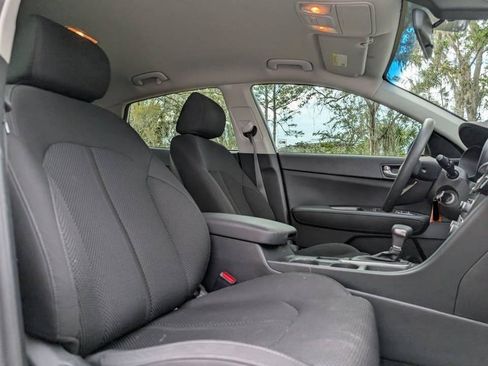 Used 2020 Kia Optima LX image 13