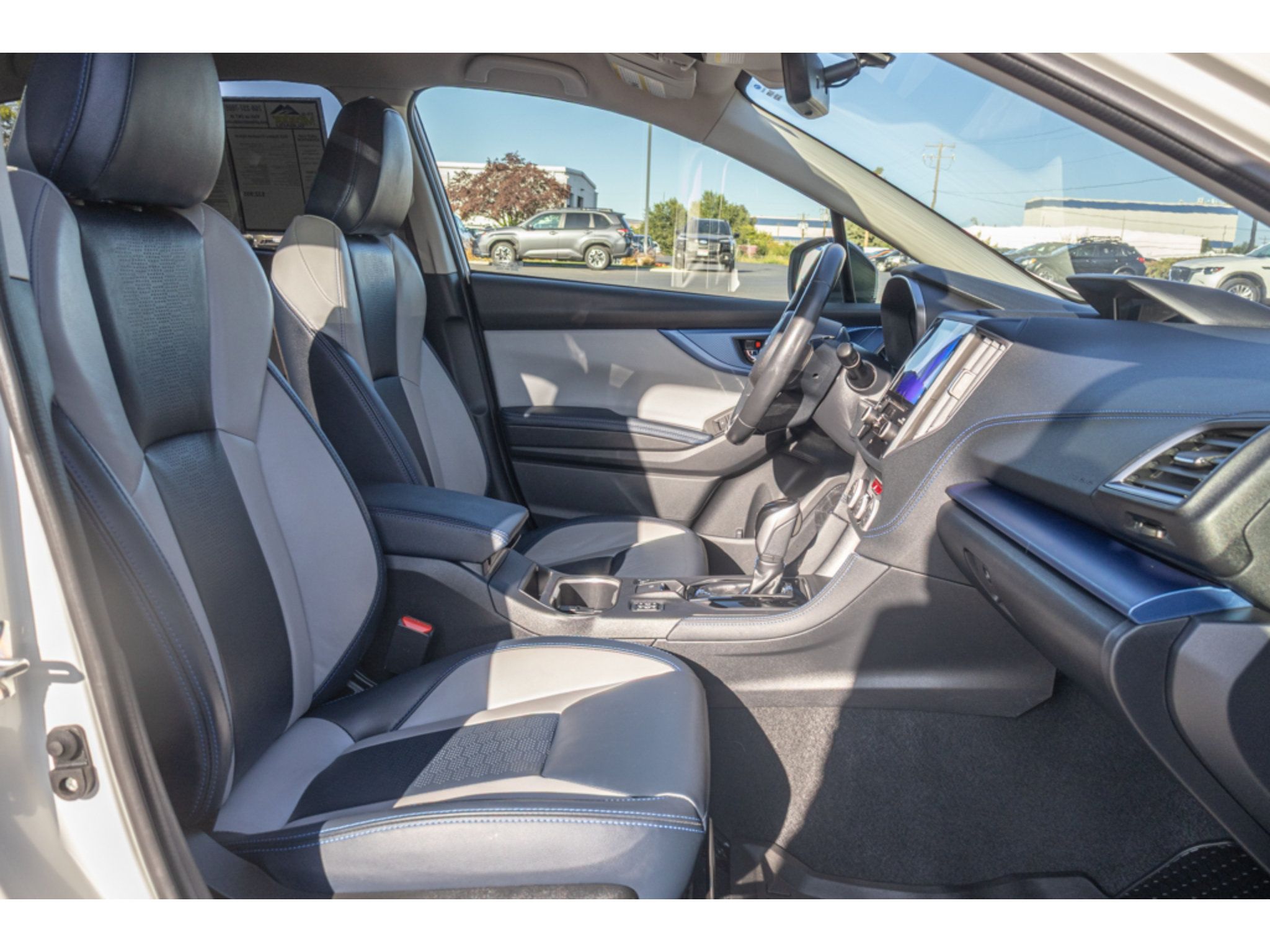Used 2023 Subaru Crosstrek Hybrid AWD/4WD image 11