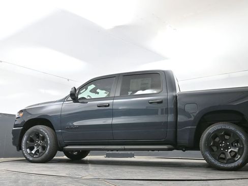 New 2026 RAM 1500 Express AWD/4WD image 41