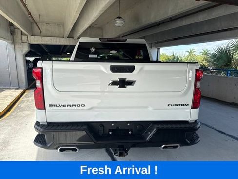 Used 2024 Chevrolet Silverado 1500 Custom Trail Boss w/ LPO, Dark Essentials Package AWD/4WD image 17