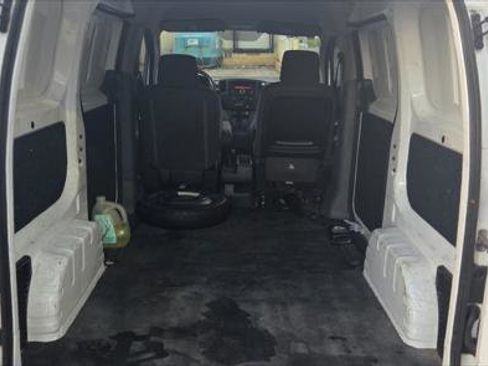 Used 2017 Nissan NV200 S image 17