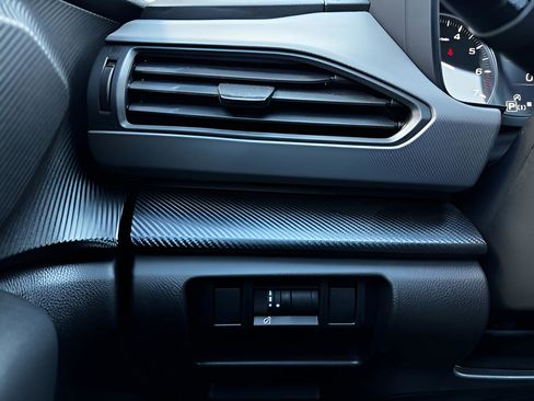 Used 2024 Subaru Crosstrek 2.5i Limited w/ Crosstrek Mirror Package image 19