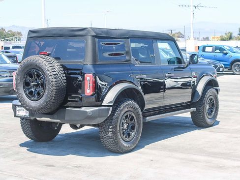 Used 2023 Ford Bronco Wildtrak image 9