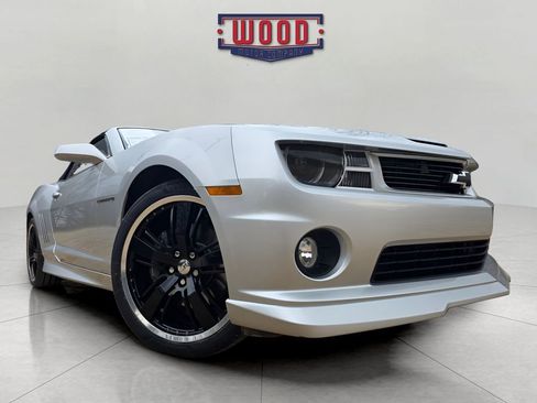 Used 2011 Chevrolet Camaro SS image 2