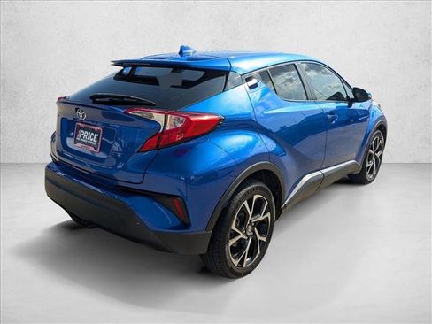 Used 2021 Toyota C-HR XLE FWD image 5