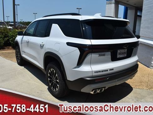 New 2026 Chevrolet Traverse Z71 w/ Driver Confidence Package AWD/4WD image 7