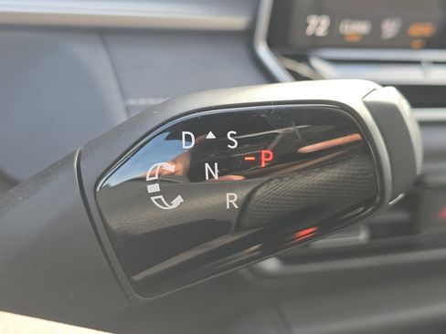 New 2026 Volkswagen Tiguan SE R-Line image 26