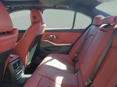 Used 2025 BMW 330i Sedan w/ M Sport Package image 8
