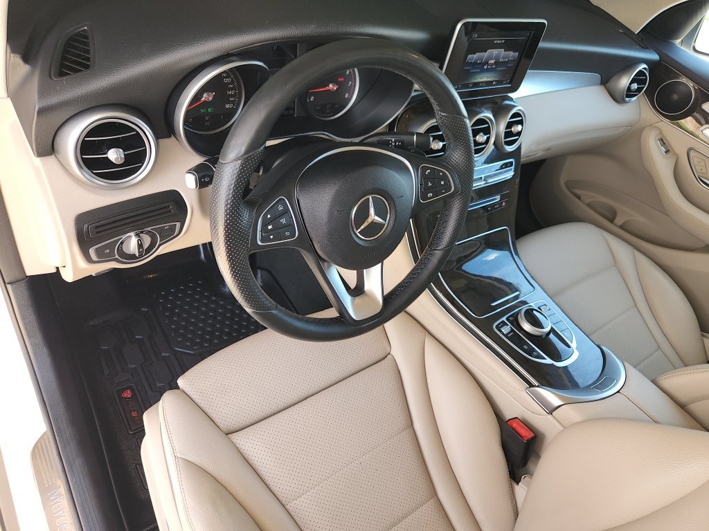 Used 2017 Mercedes-Benz GLC 300 image 12