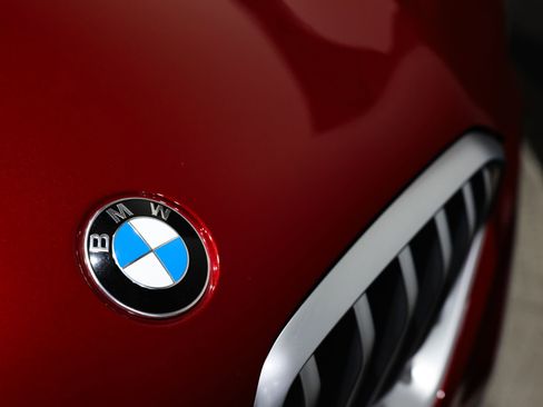 Used 2022 BMW X6 xDrive40i w/ Executive Package image 21