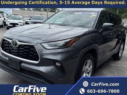 Used 2022 Toyota Highlander LE